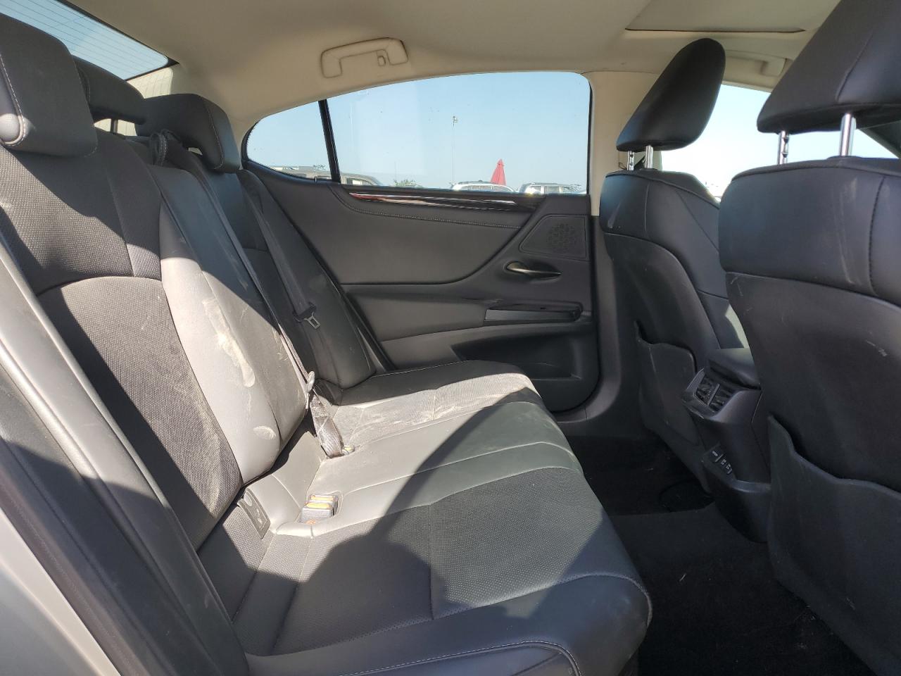 58AD21B1XLU008275 2020 Lexus Es 300H