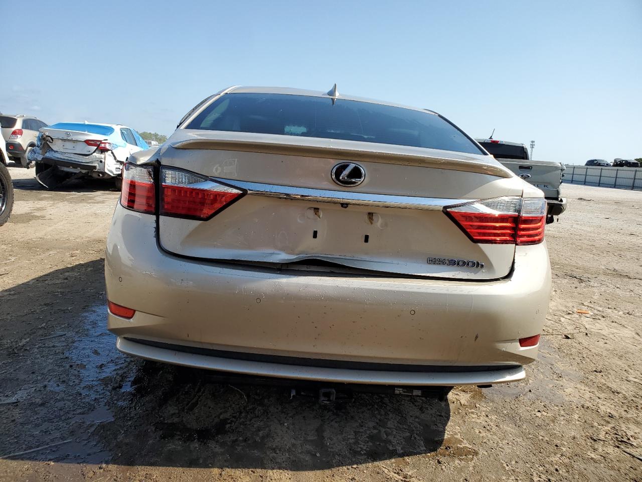 JTHBW1GG8F2081552 2015 Lexus Es 300H