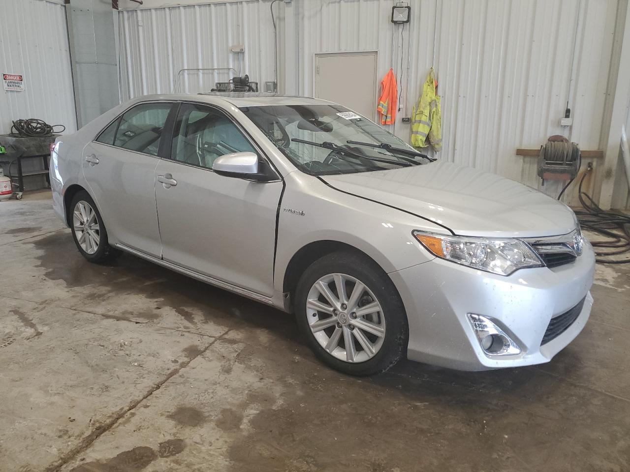 2014 Toyota Camry Hybrid vin: 4T1BD1FK0EU136894