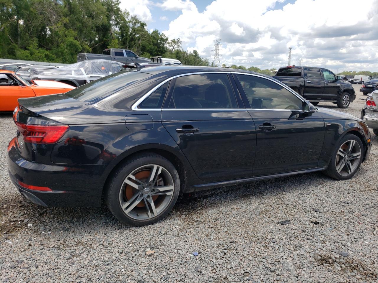 2017 Audi A4 Premium Plus vin: WAUENAF44HN021985