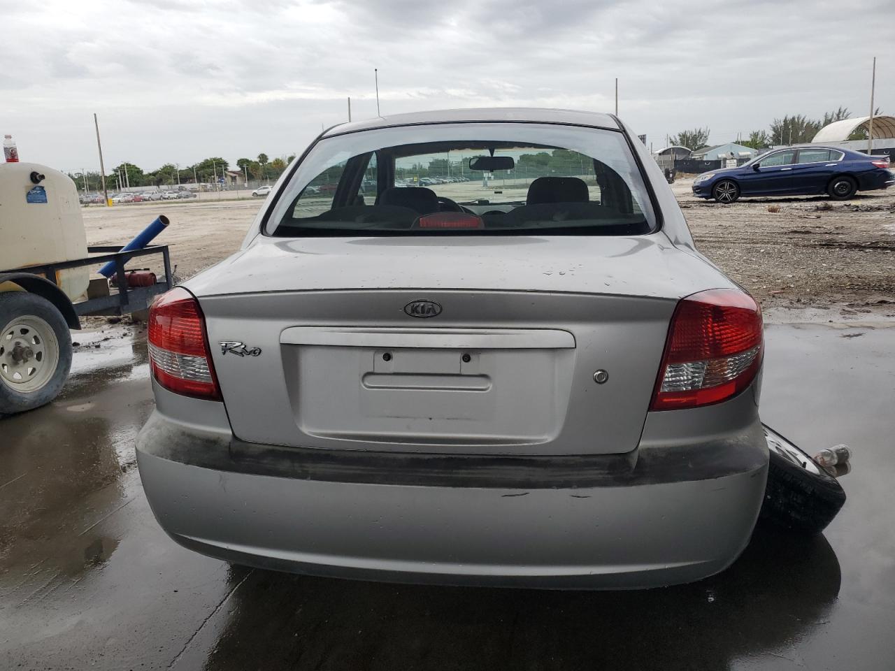 KNADC125X46310616 2004 Kia Rio