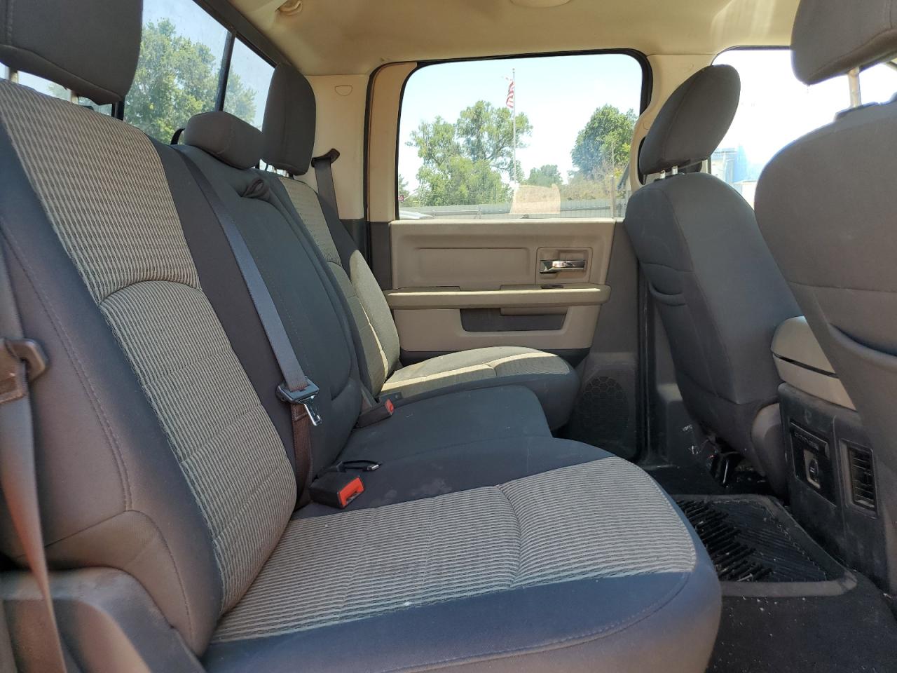 1D7RV1CT5BS659984 2011 Dodge Ram 1500