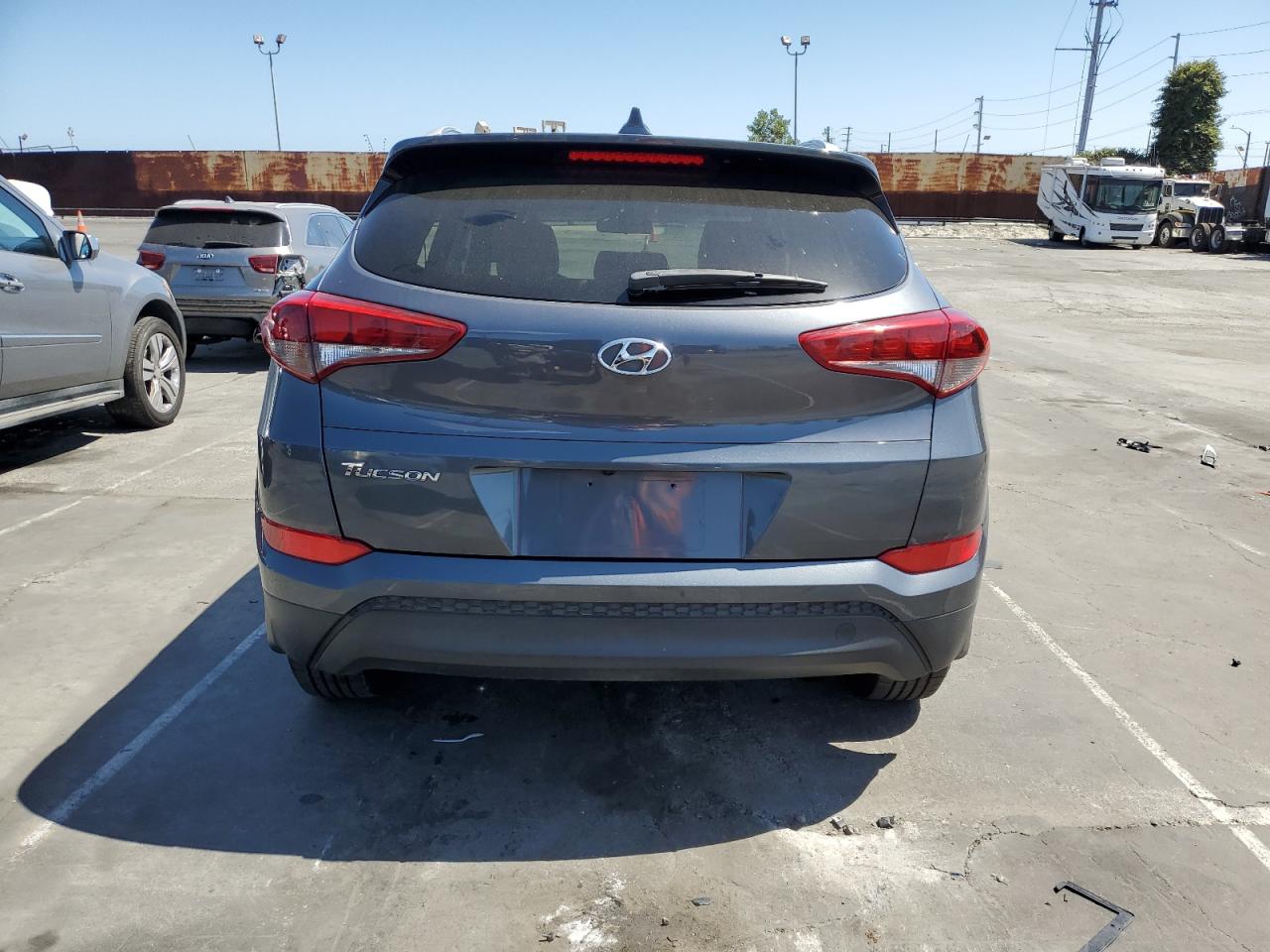 KM8J33A44JU621794 2018 Hyundai Tucson Sel