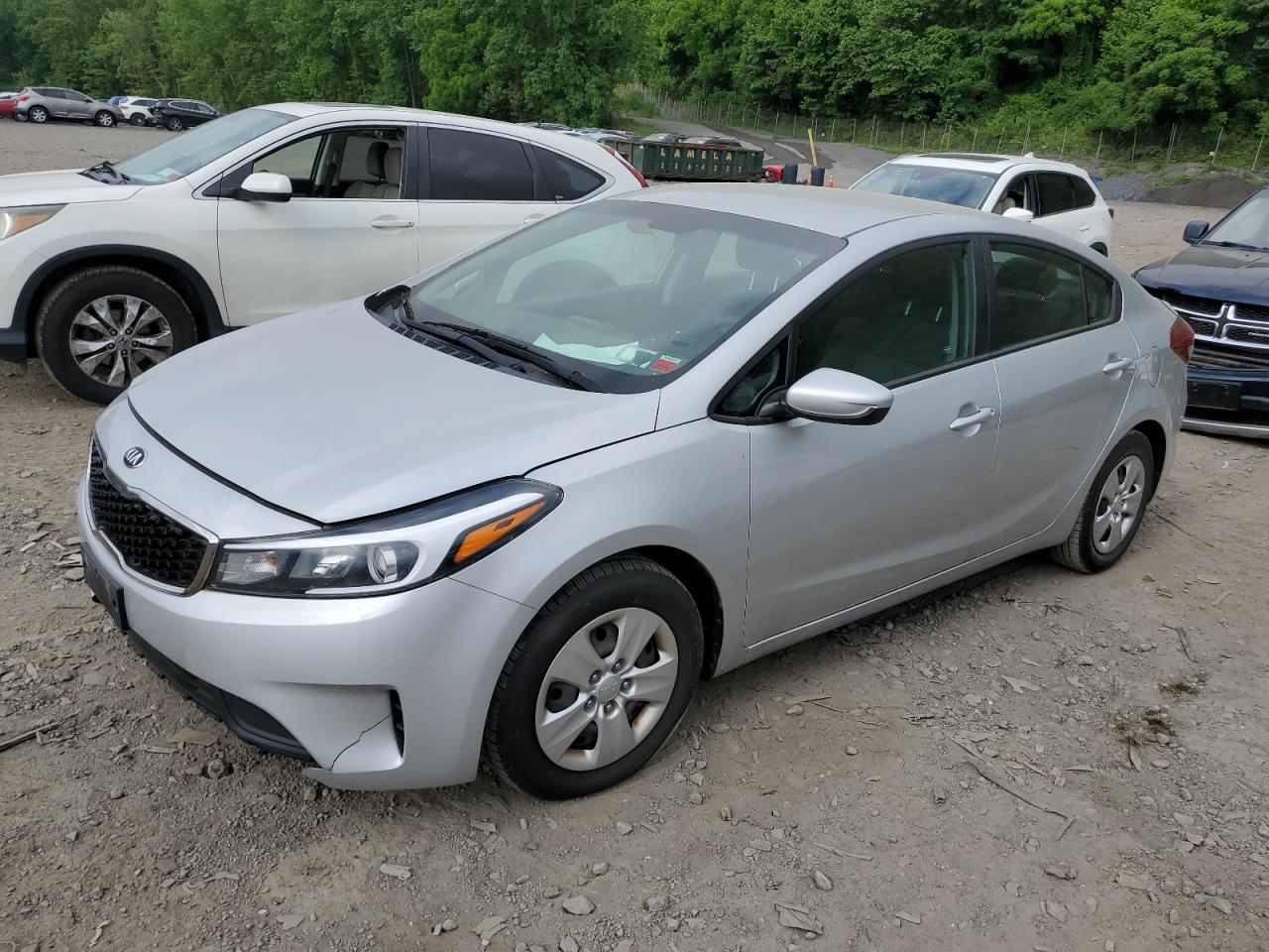 3KPFK4A7XHE010027 2017 Kia Forte Lx