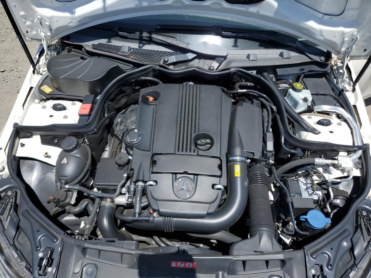 WDDGF4HBXDA773137 2013 Mercedes-Benz C 250