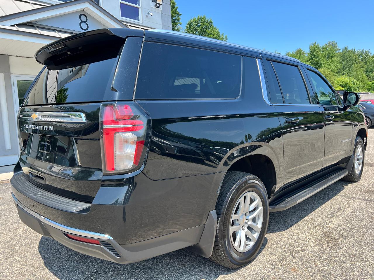 2021 Chevrolet Suburban K1500 Ls vin: 1GNSKBKD0MR416430