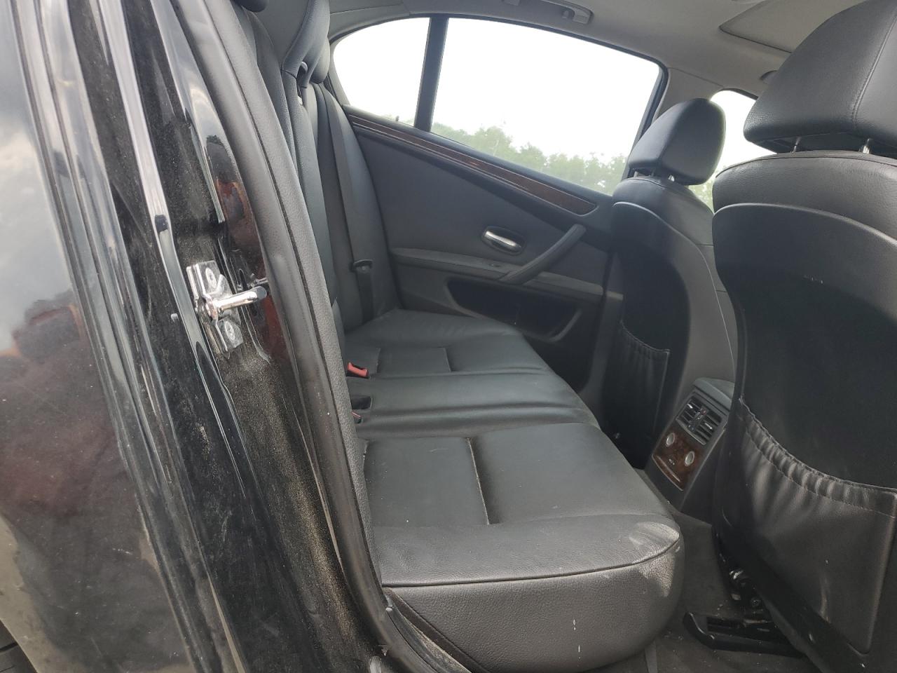 WBANV93588CW56327 2008 BMW 535 Xi