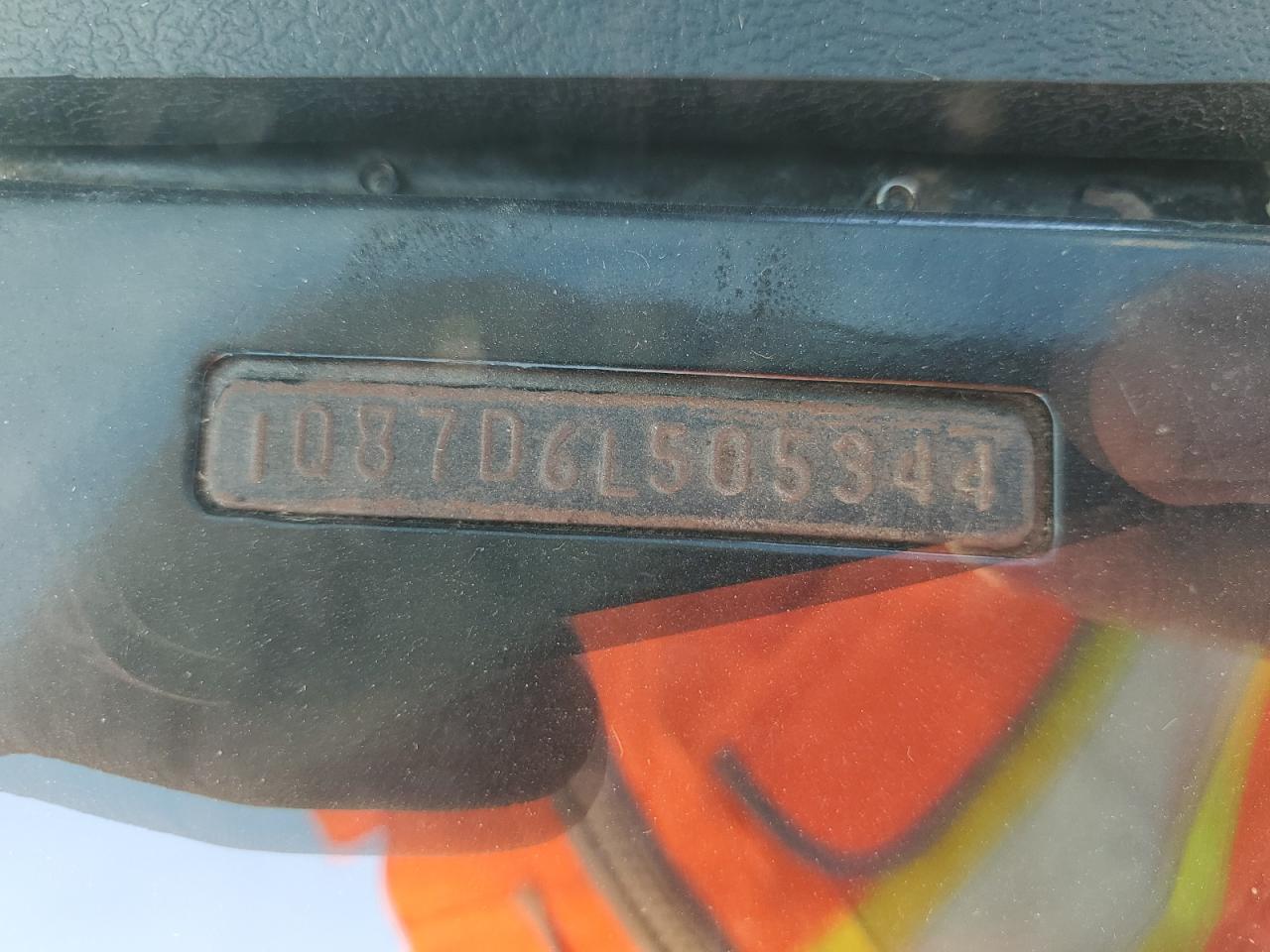 1Q87D6L505344 1976 Chevrolet Uk