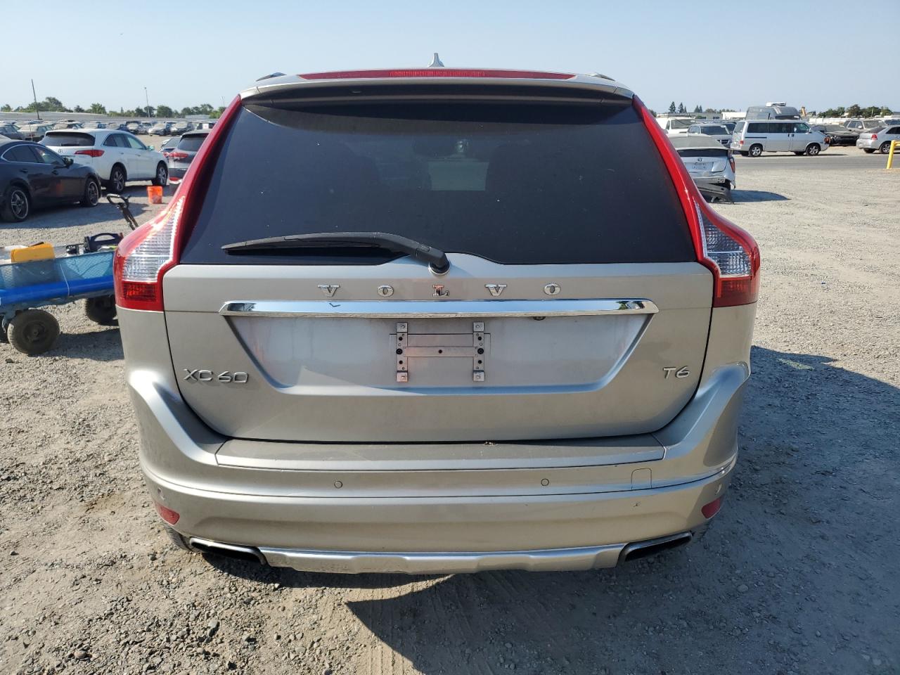 2015 Volvo Xc60 T6 Platinum vin: YV449MDM5F2695470