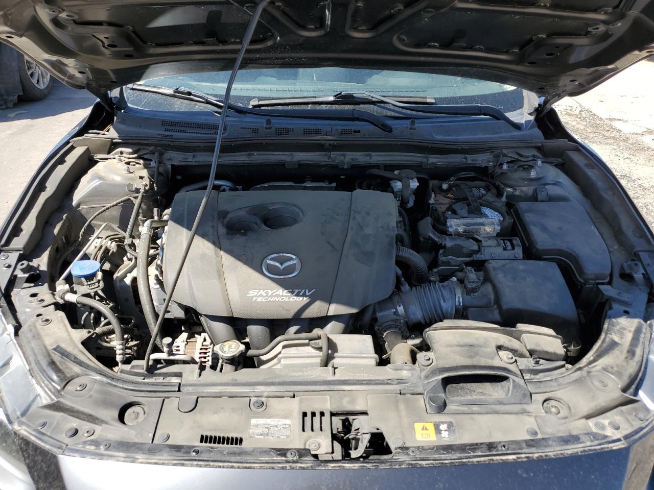 3MZBN1V32JM177258 2018 Mazda 3 Touring