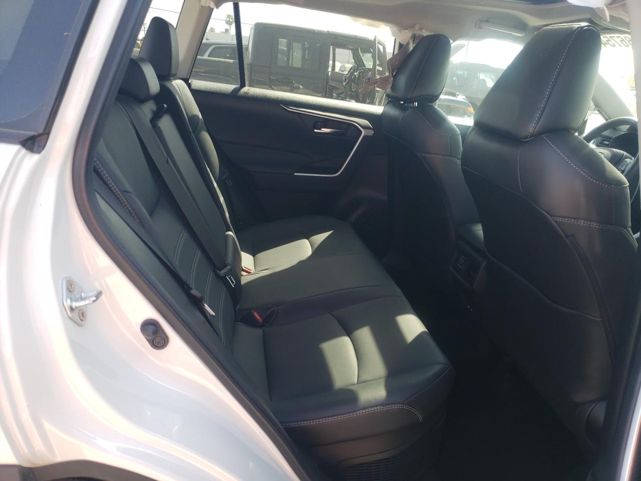 2T3B6RFV6MW021094 2021 Toyota Rav4 Xle Premium