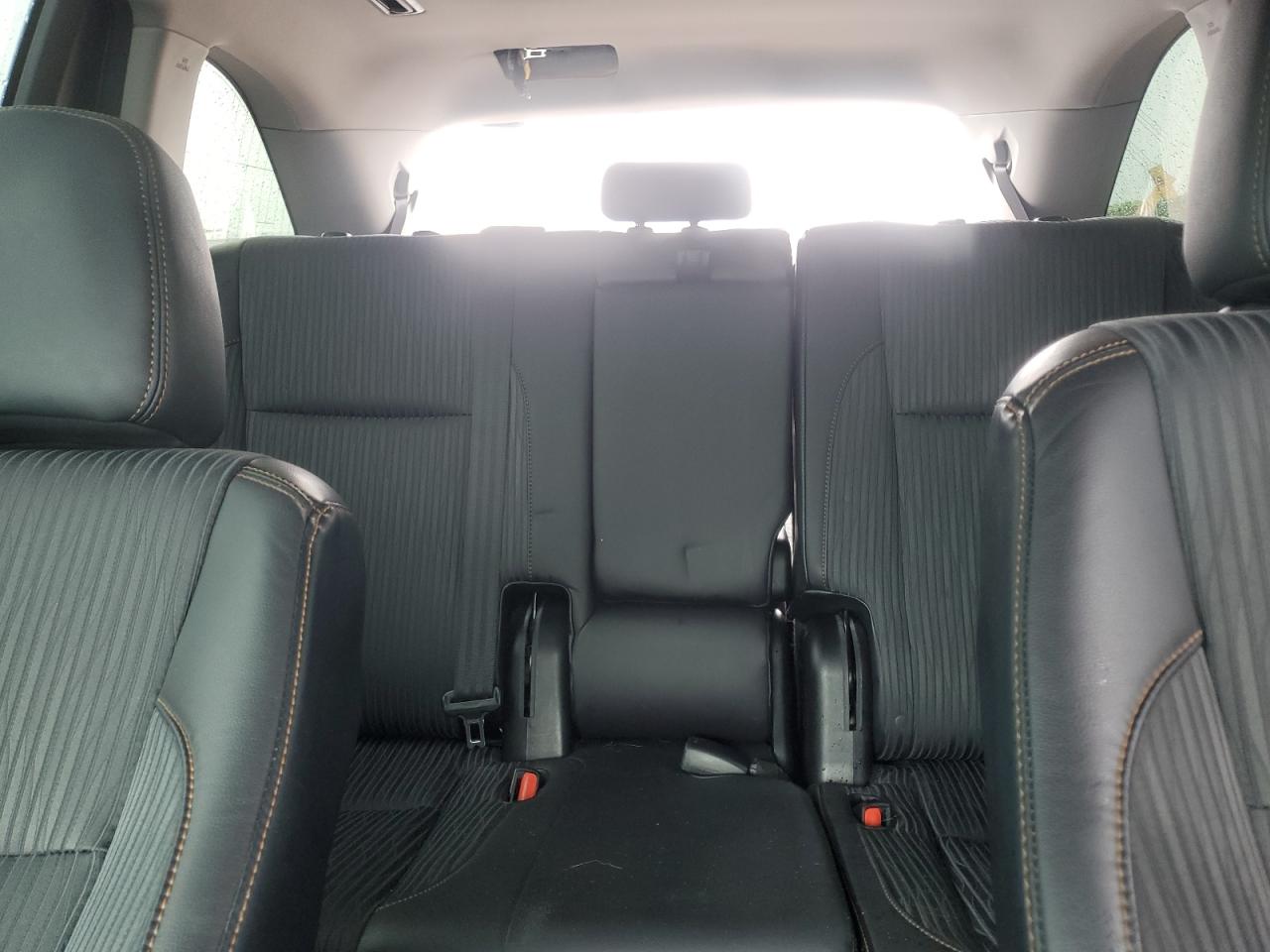 5TDZKRFH1FS089523 2015 Toyota Highlander Le