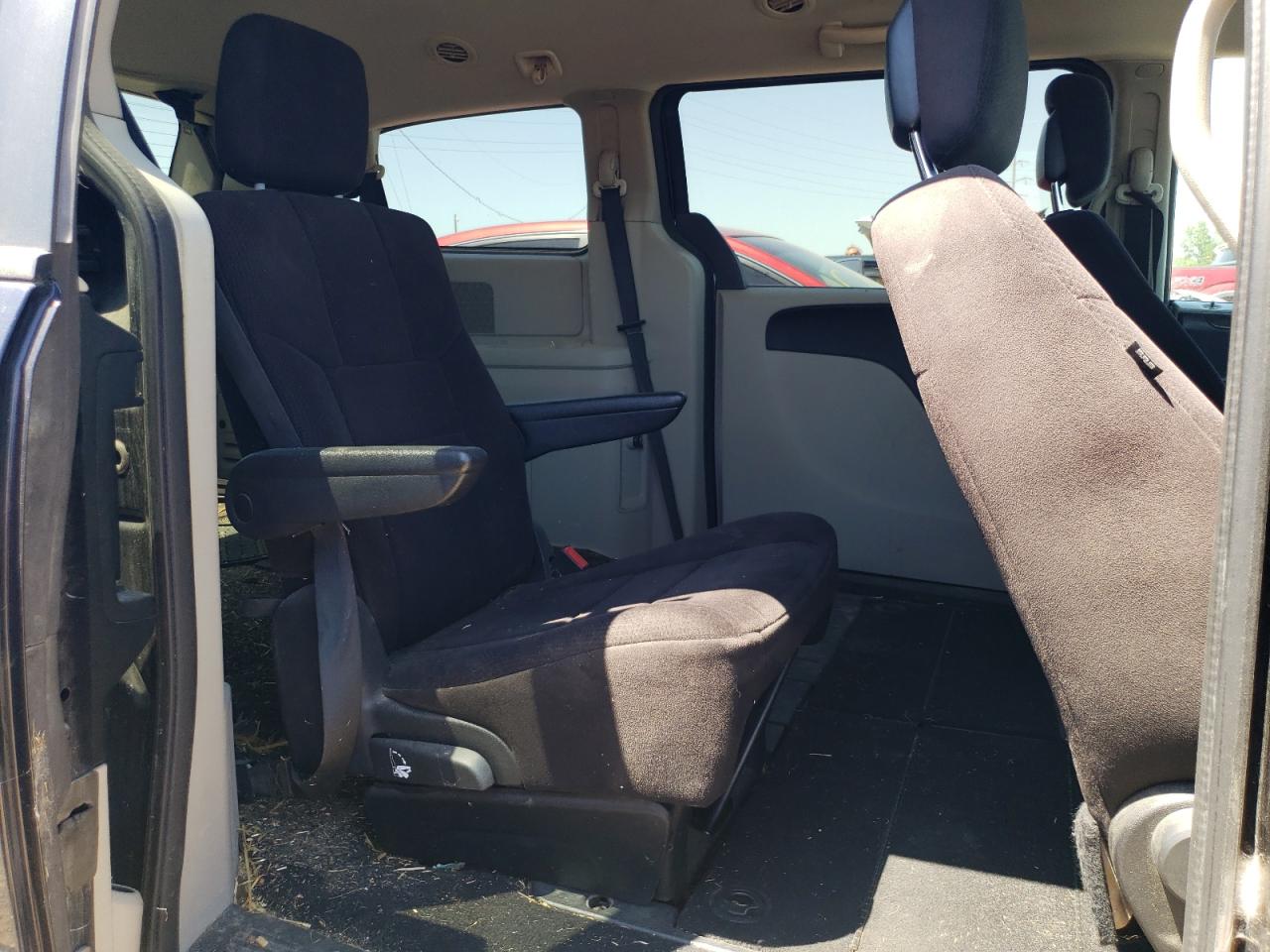 2D4RN3DG0BR639198 2011 Dodge Grand Caravan Mainstreet