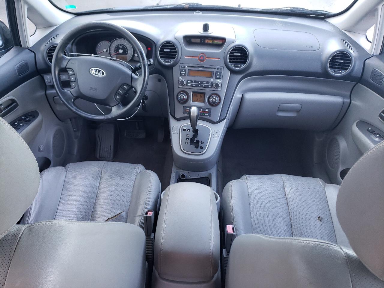 KNAFG526X77093676 2007 Kia Rondo Lx