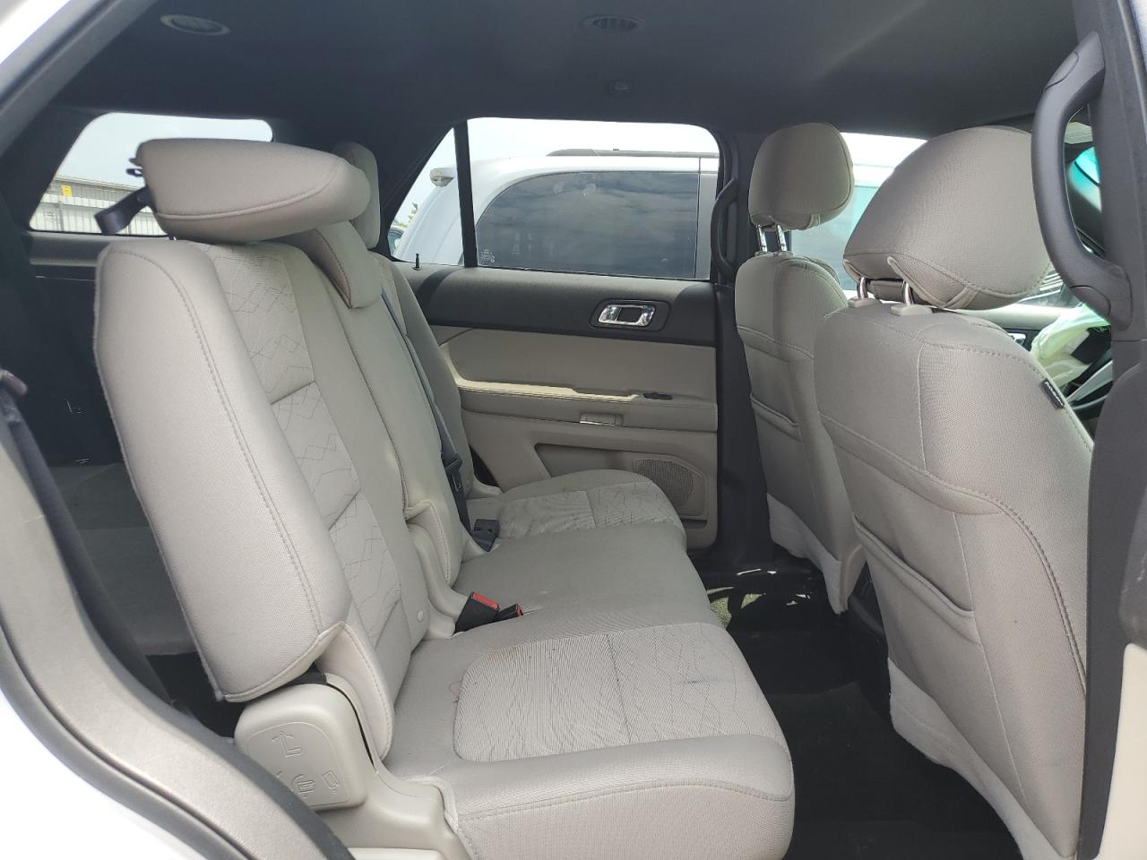 1FM5K8B82DGB71083 2013 Ford Explorer