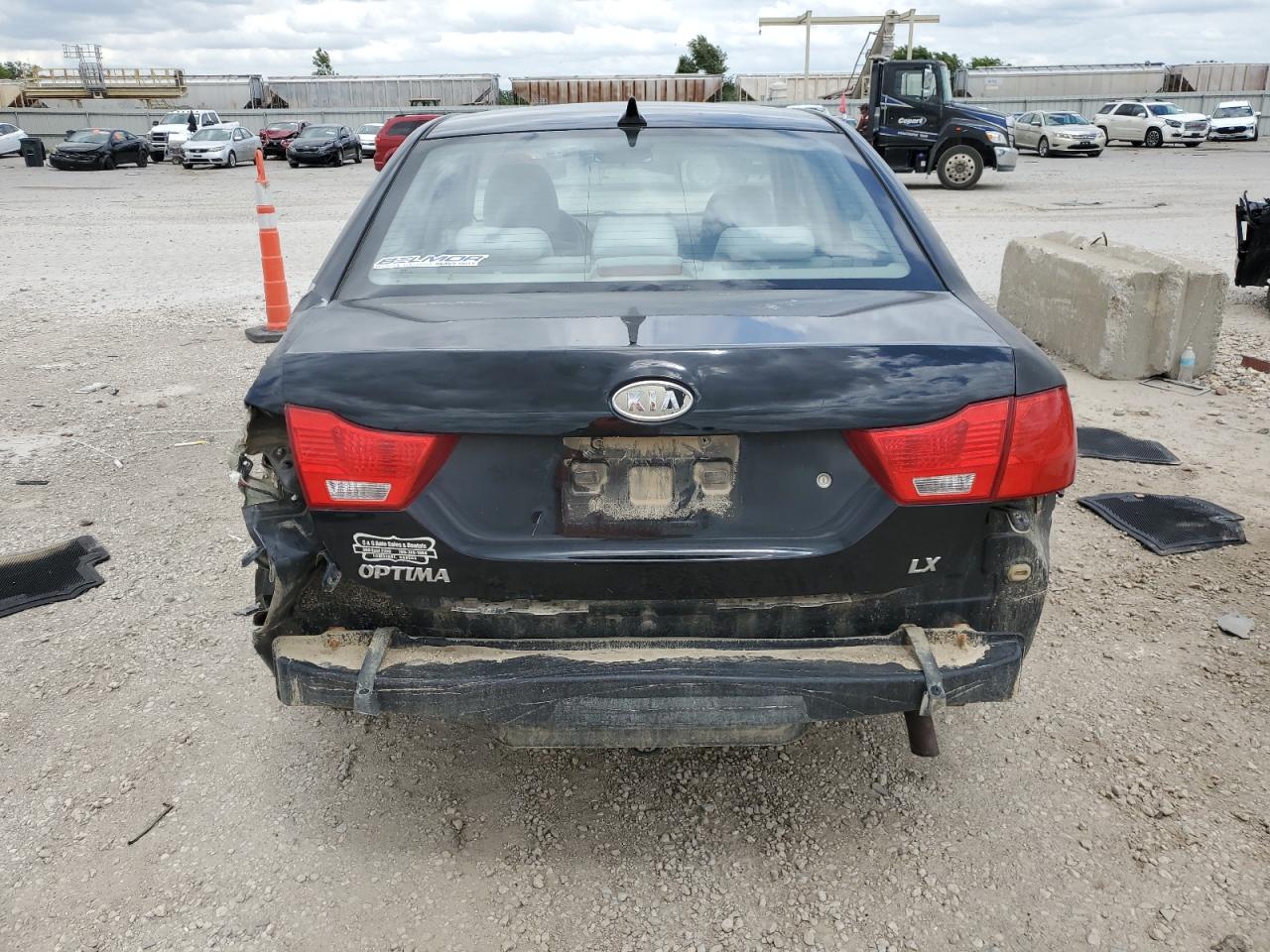 KNAGE228395305844 2009 Kia Optima Lx