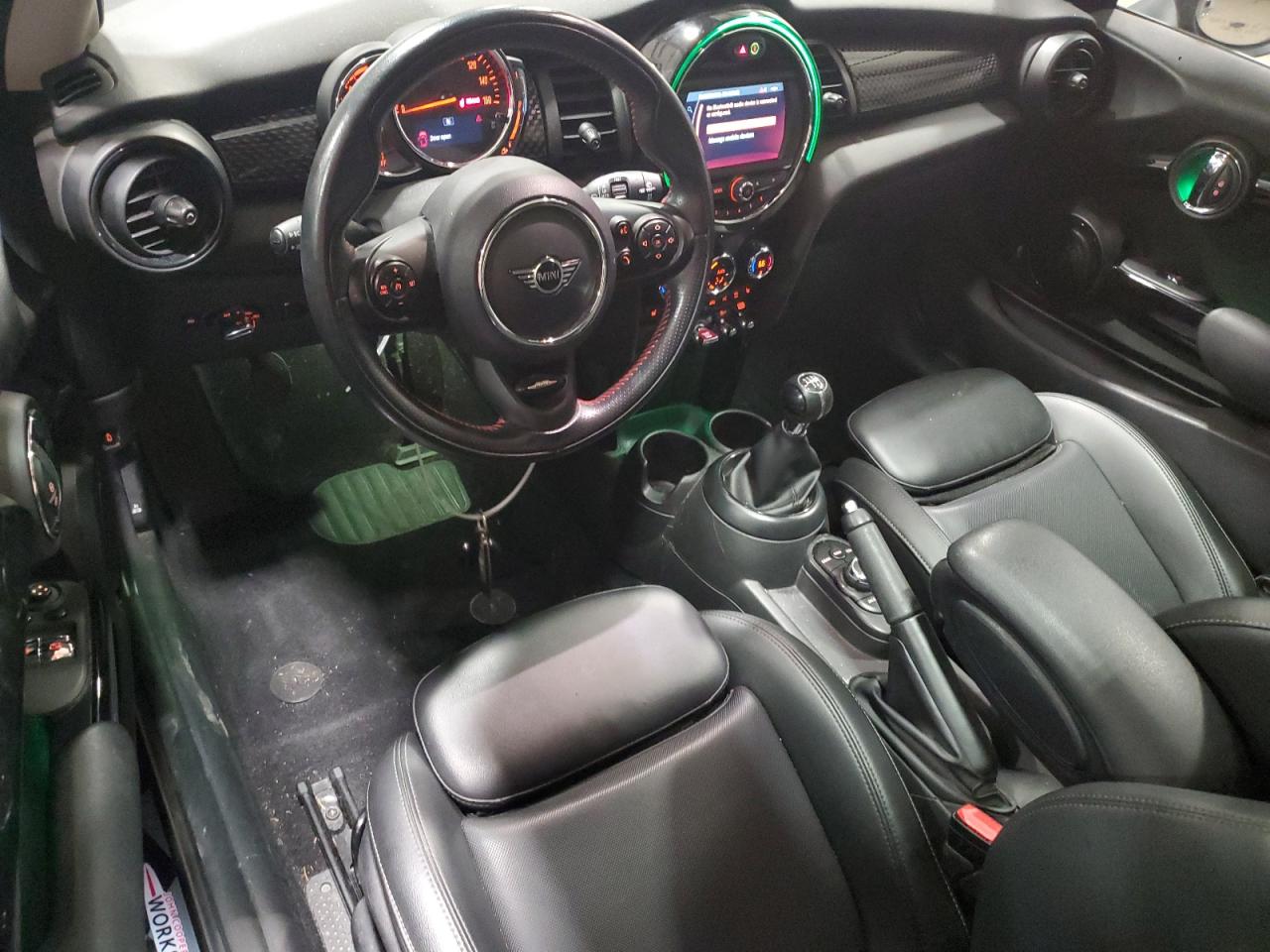 WMWXP7C57K2H60878 2019 Mini Cooper S