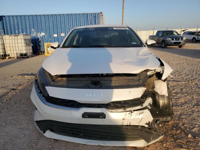 3KPF24AD9PE669253 Kia Forte LX 5