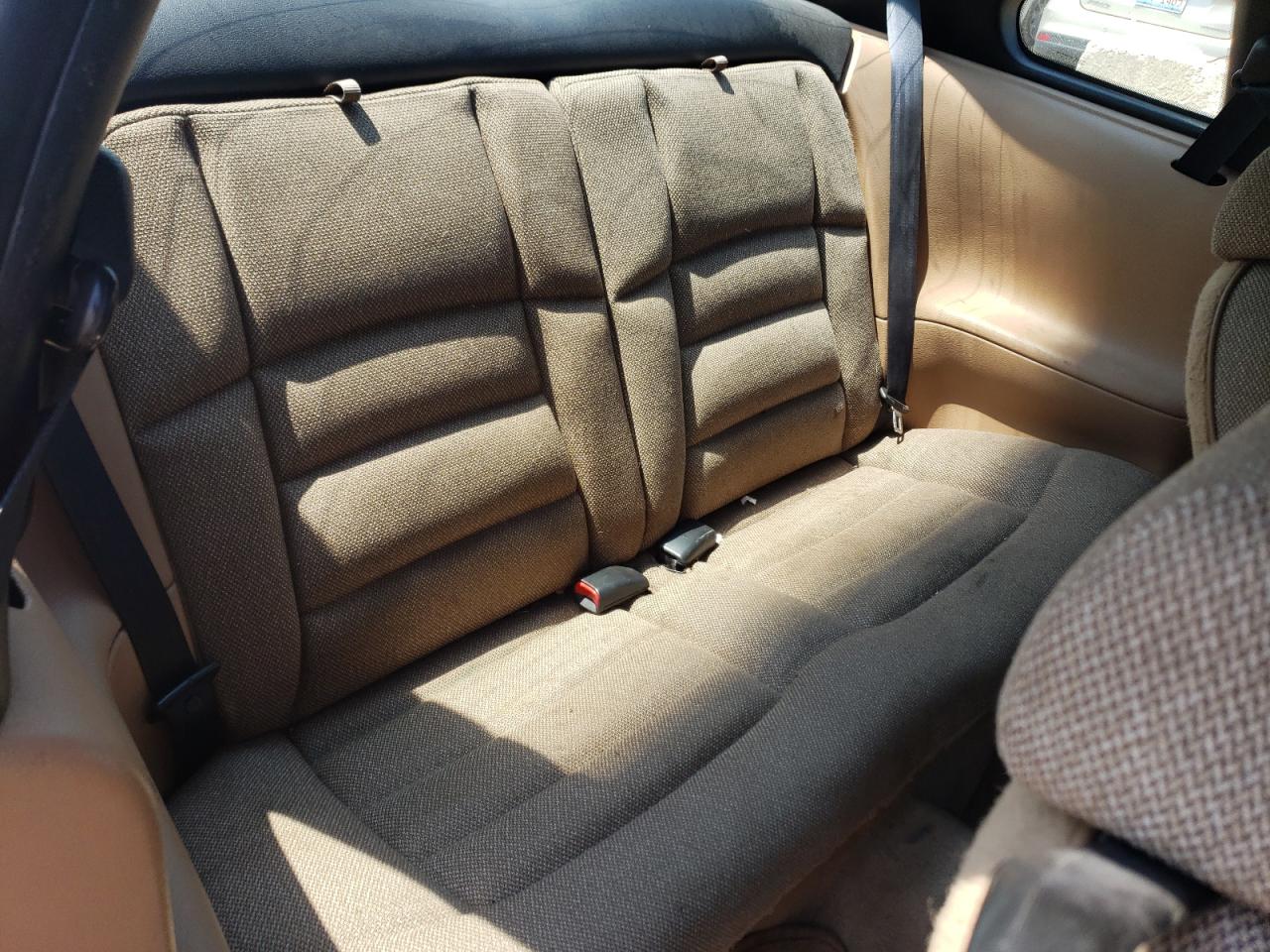 1FAFP4047WF138923 1998 Ford Mustang