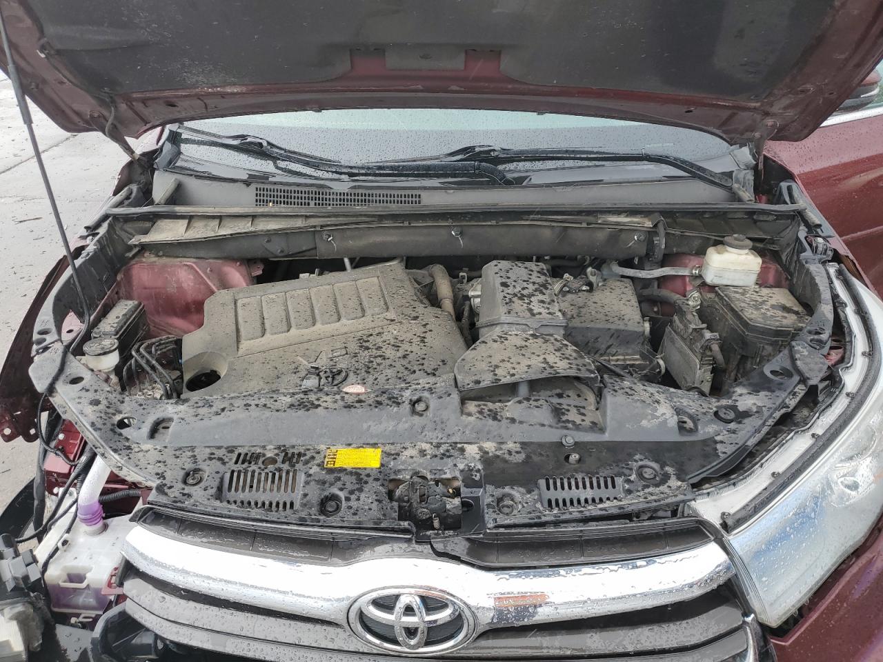 5TDJKRFH2GS281385 2016 Toyota Highlander Xle