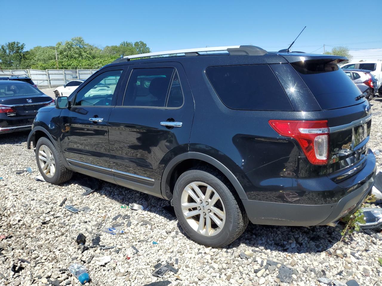 1FM5K8D83FGA39160 2015 Ford Explorer Xlt