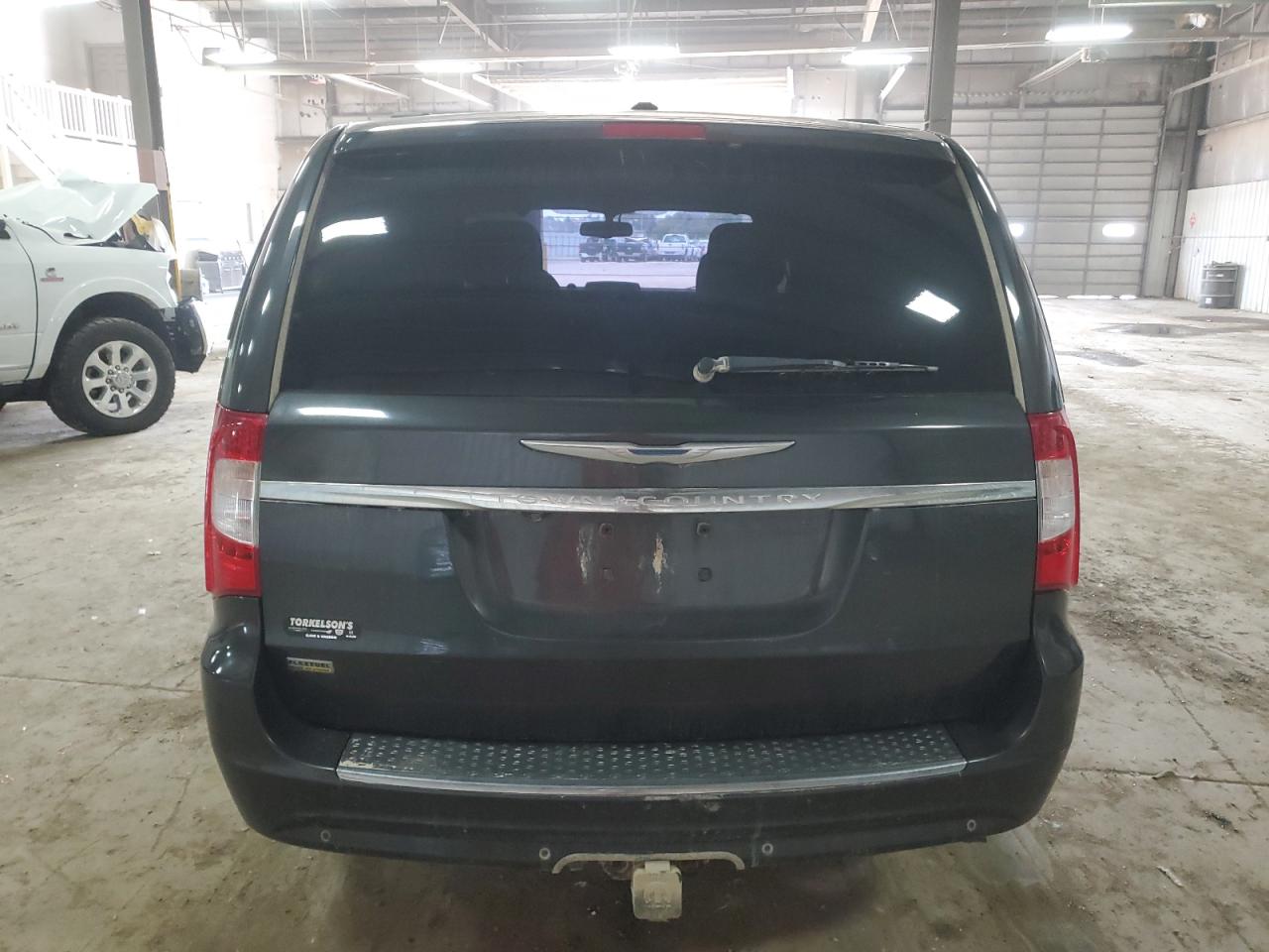 2A4RR5DG6BR735103 2011 Chrysler Town & Country Touring