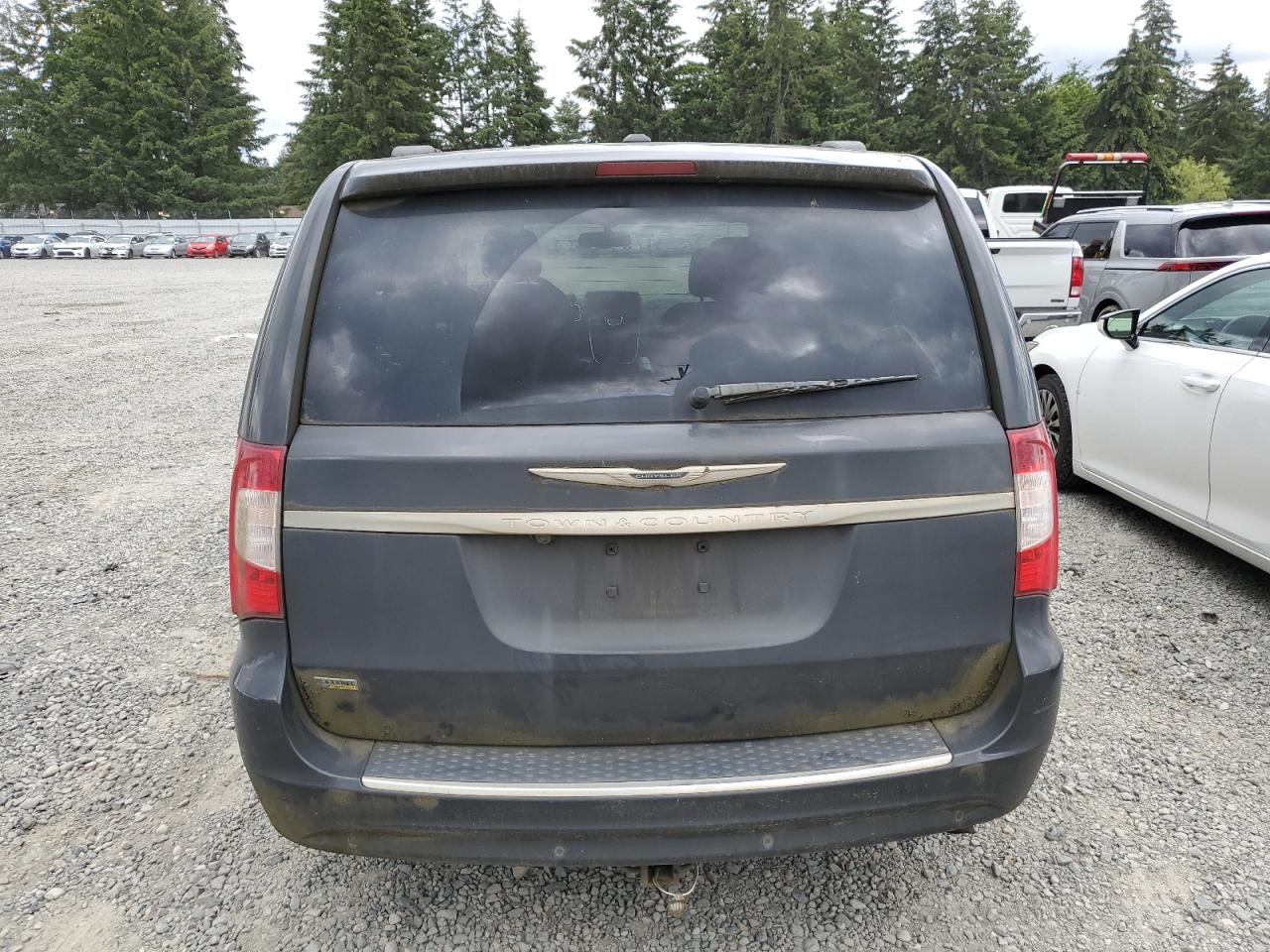 2A4RR5DG6BR739605 2011 Chrysler Town & Country Touring