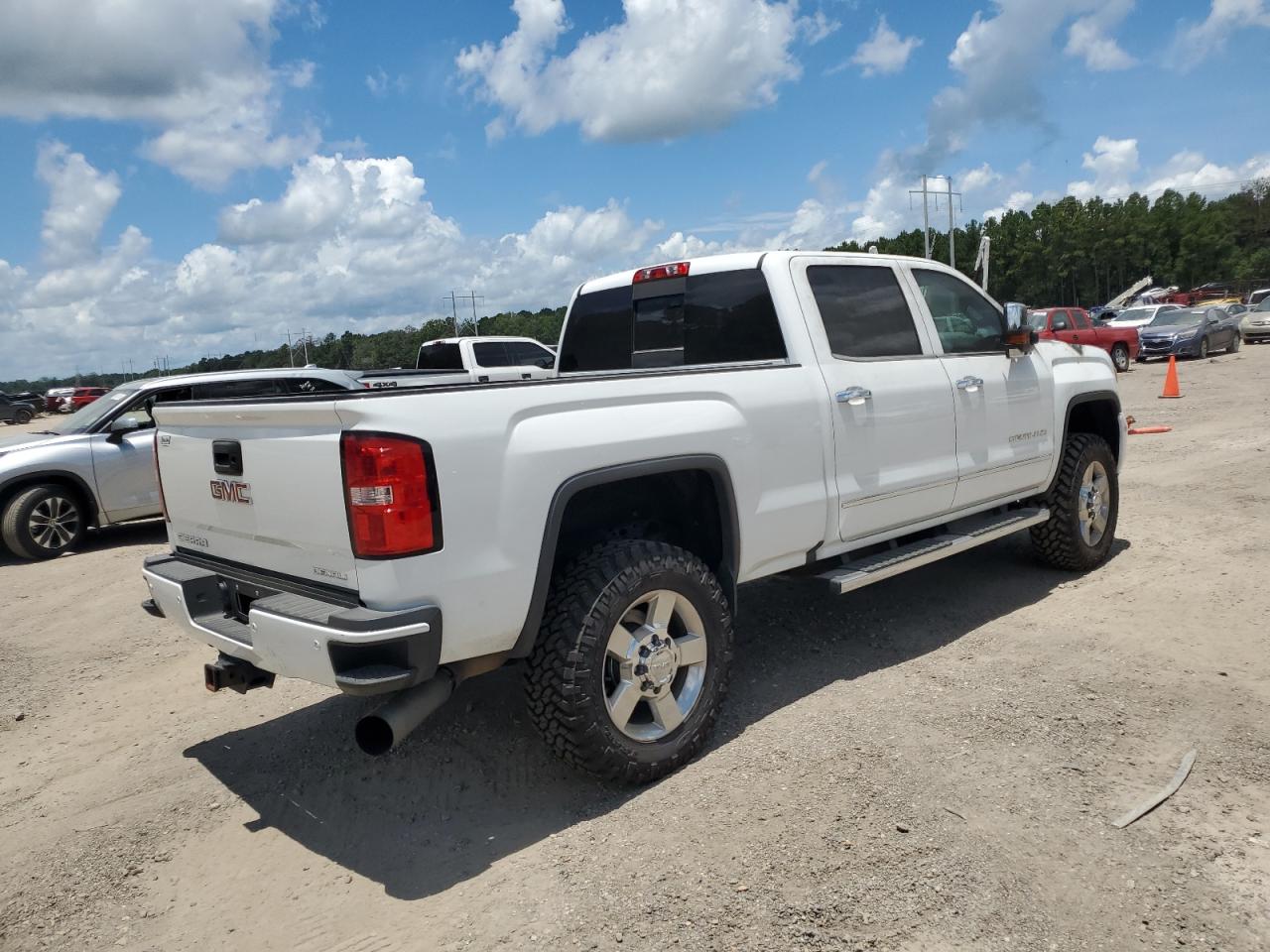 1GT12UE80GF216037 2016 GMC Sierra K2500 Denali