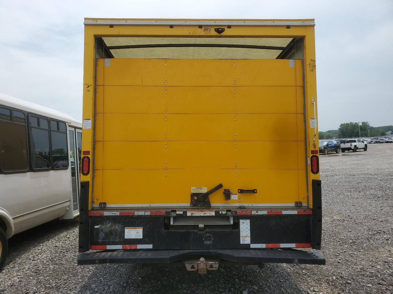 7GZ37TCG9KN009078 2019 GMC Savana Cutaway G3500