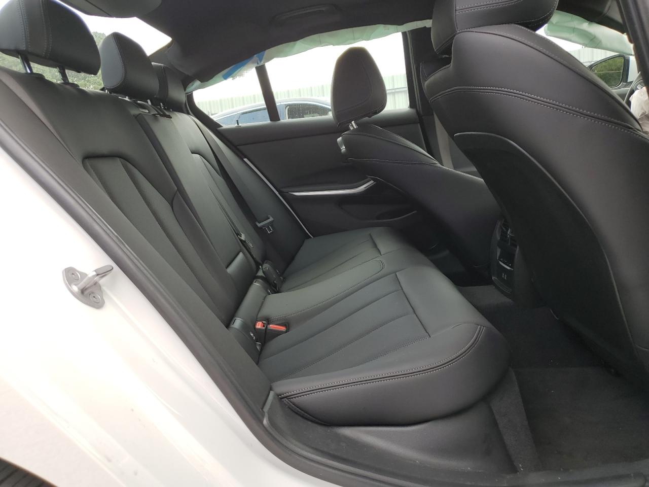 3MW69FF00R8E13675 2024 BMW 330I