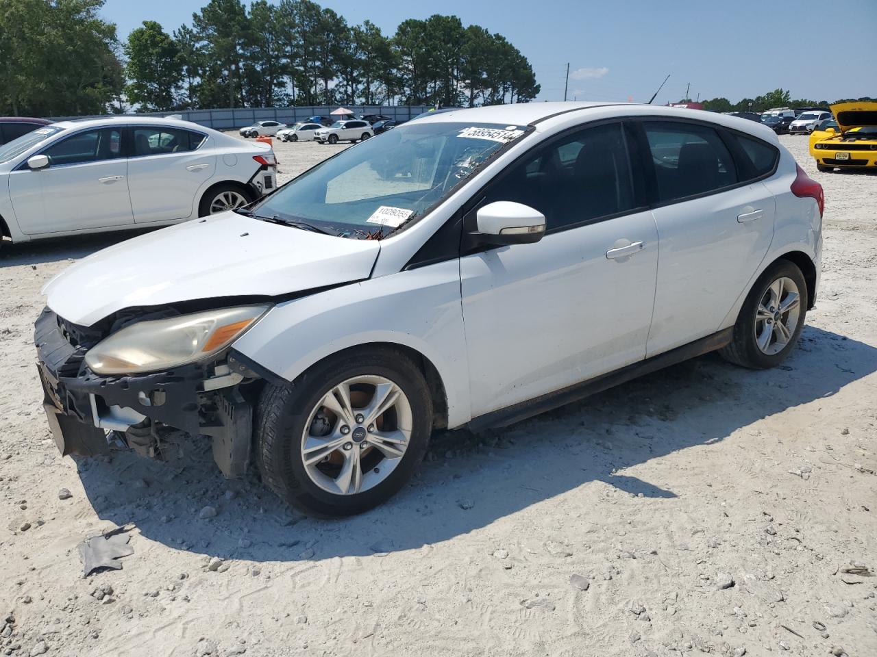 2014 Ford Focus Se vin: 1FADP3K28EL165738