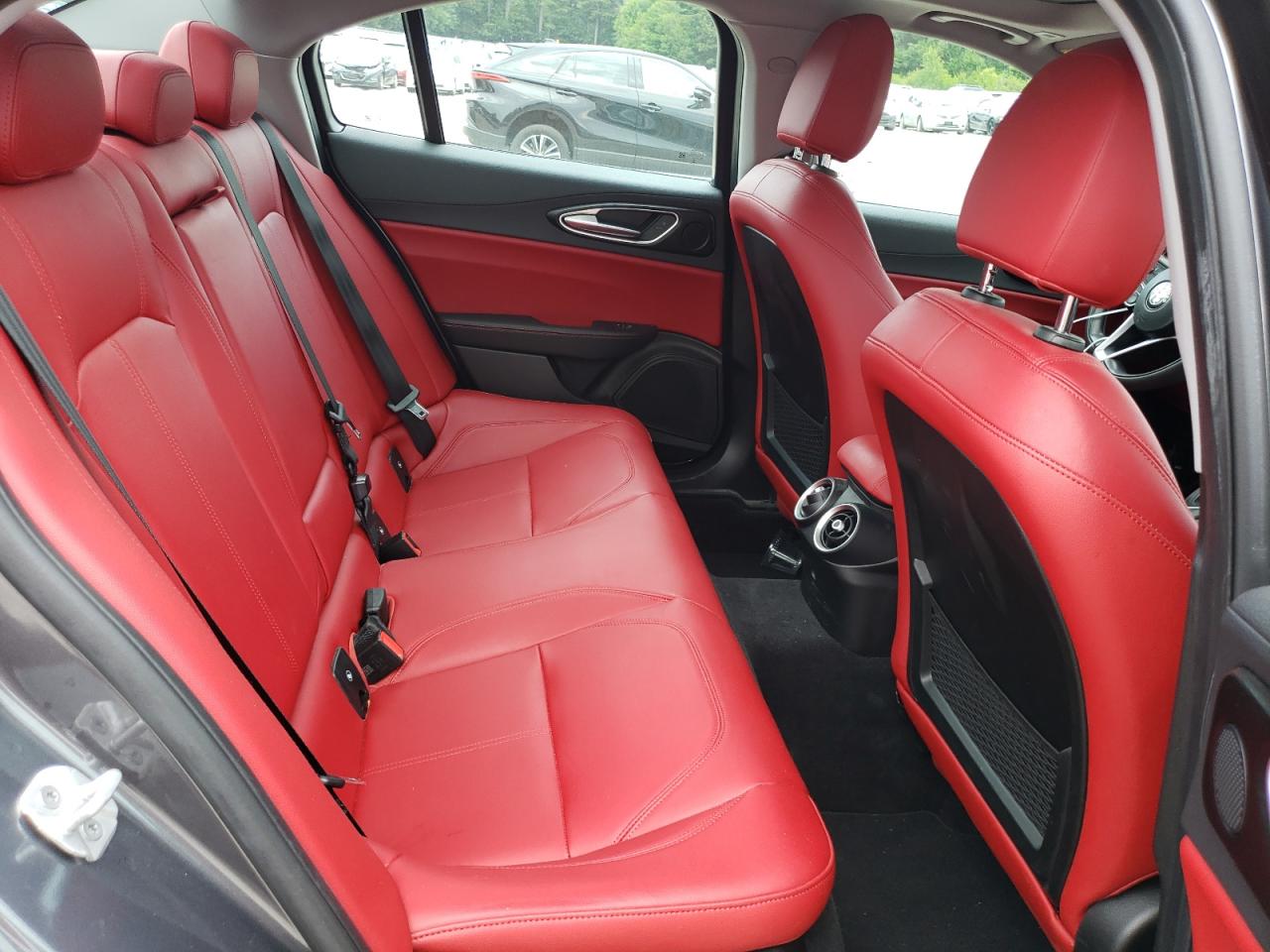 ZARFAEDN7H7540707 2017 Alfa Romeo Giulia Q4