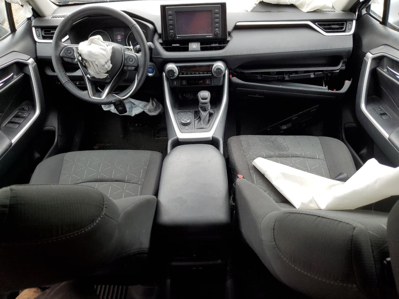 4T3RWRFV1NU057601 2022 Toyota Rav4 Xle