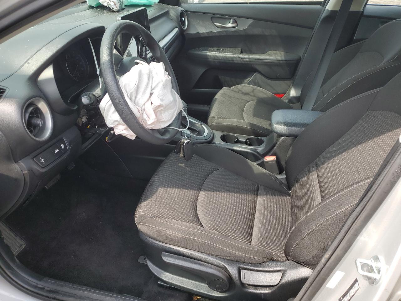 3KPF24ADXME329458 2021 Kia Forte Fe