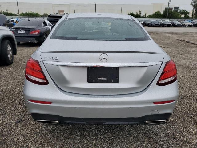 2019 Mercedes-Benz E 300 VIN: WDDZF4JBXKA593690 Lot: 59258904