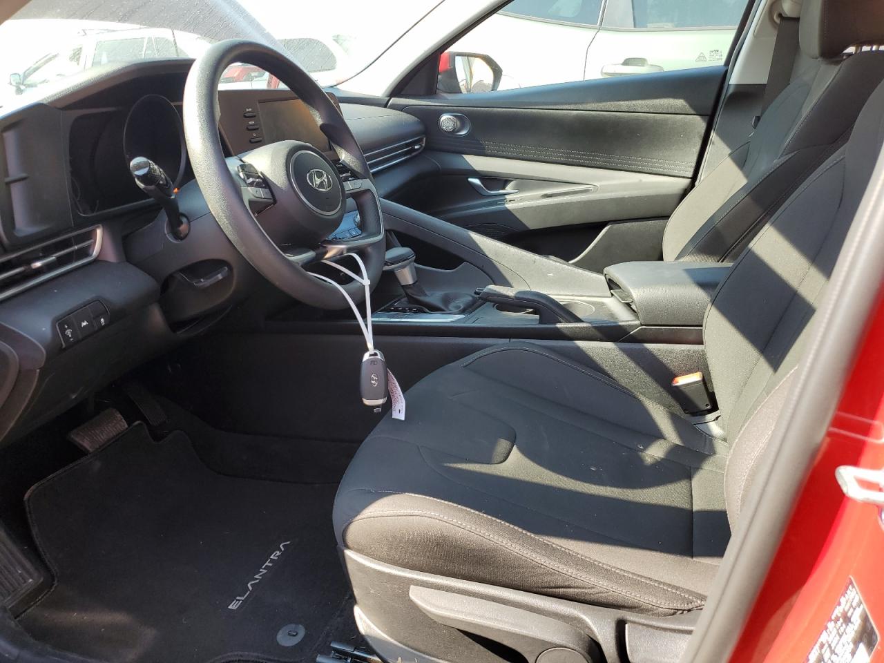 KMHLM4AG6NU348059 2022 Hyundai Elantra Sel