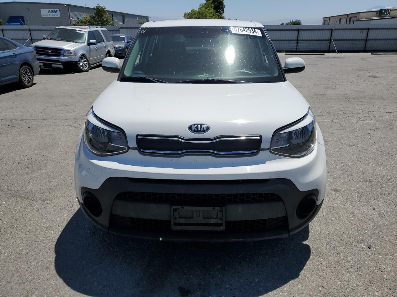 2017 Kia Soul vin: KNDJN2A25H7494750