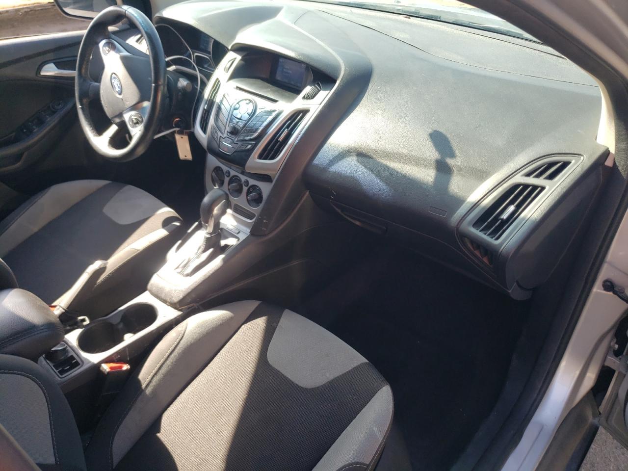 1FADP3F27EL321228 2014 Ford Focus Se