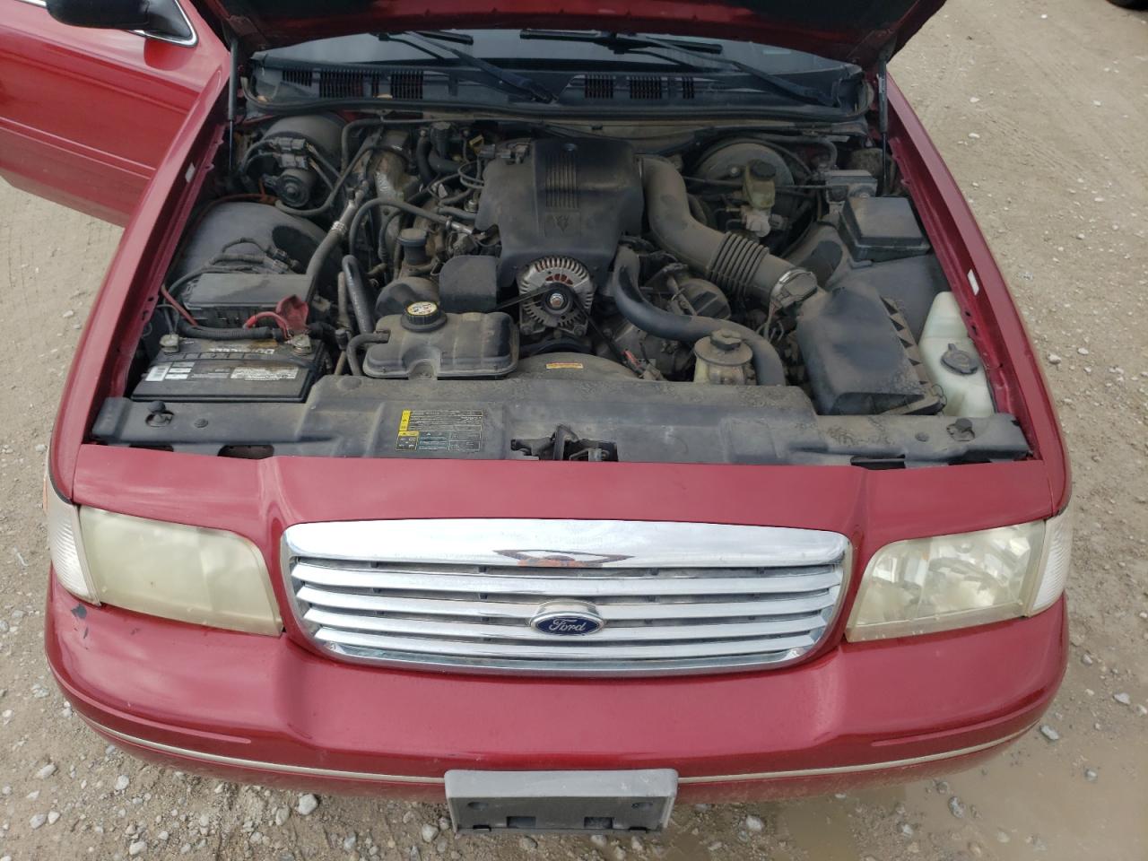 2FAFP74W03X195820 2003 Ford Crown Victoria Lx