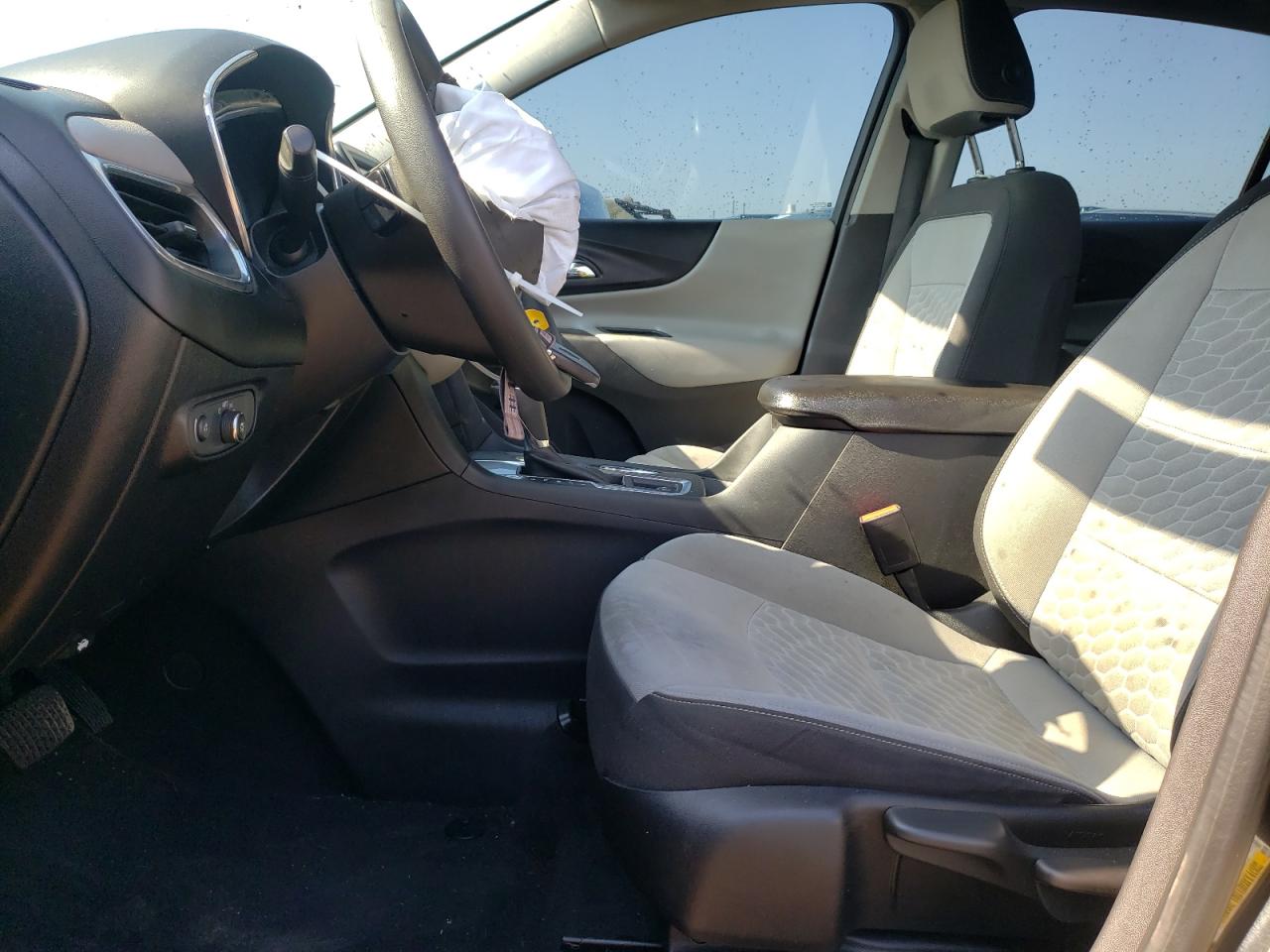 3GNAXHEV2JL289381 2018 Chevrolet Equinox Ls