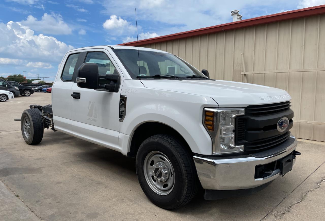 2019 Ford F250 Super Duty vin: 1FD7X2A6XKEF04615