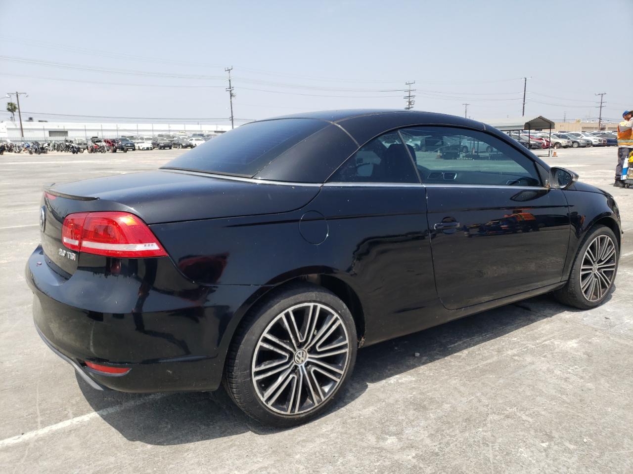 WVWBW8AHXDV002339 2013 Volkswagen Eos Komfort