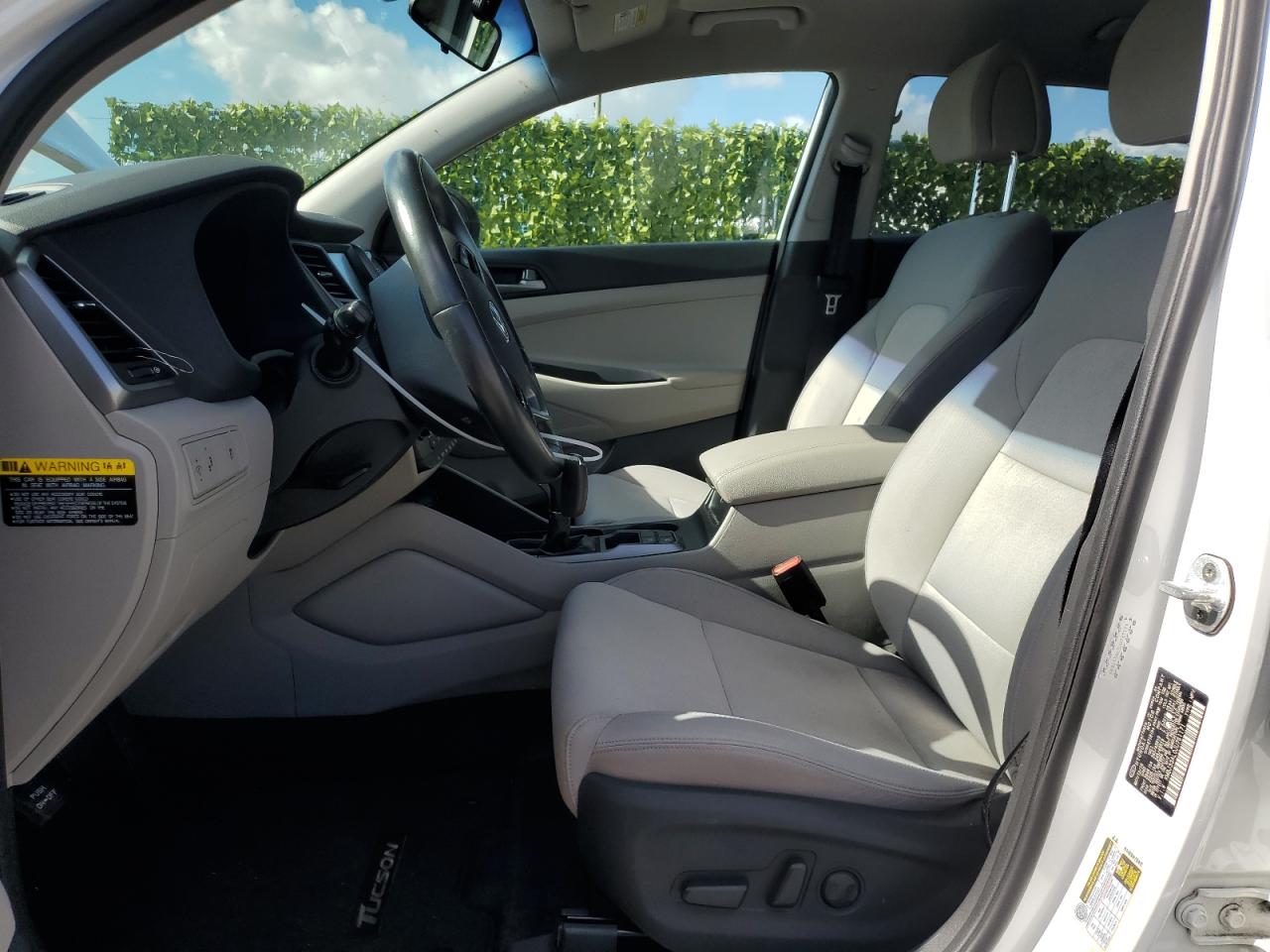 KM8J33AL0JU761171 2018 Hyundai Tucson Sport