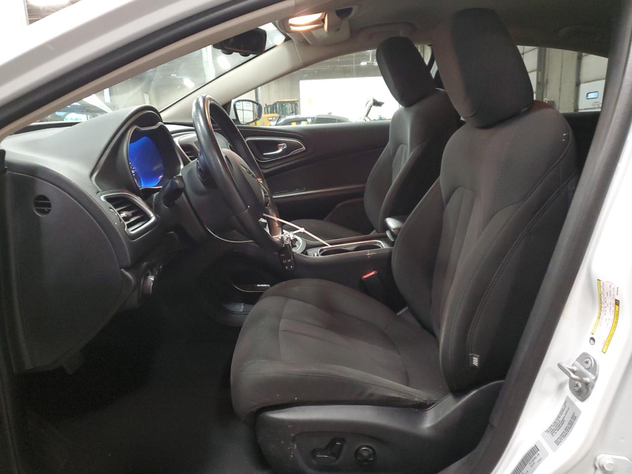 1C3CCCAB4FN528498 2015 Chrysler 200 Limited