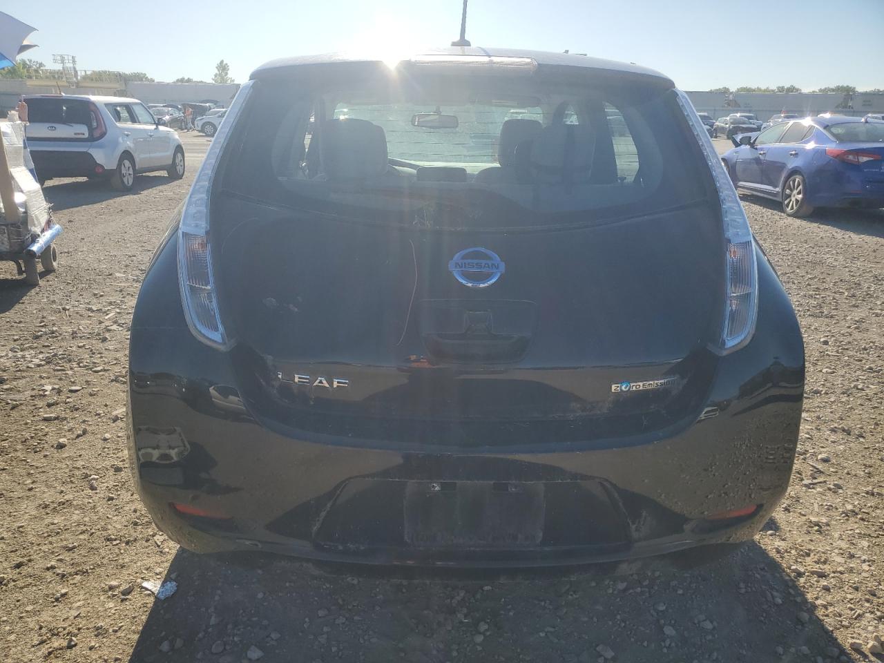 1N4AZ0CP9FC301544 2015 Nissan Leaf S