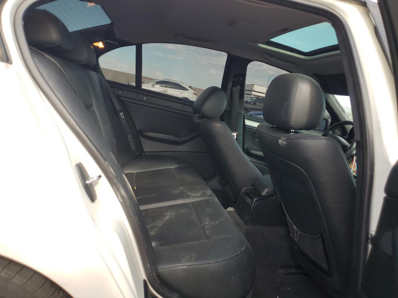 WBAET37434NJ44932 2004 BMW 325 I