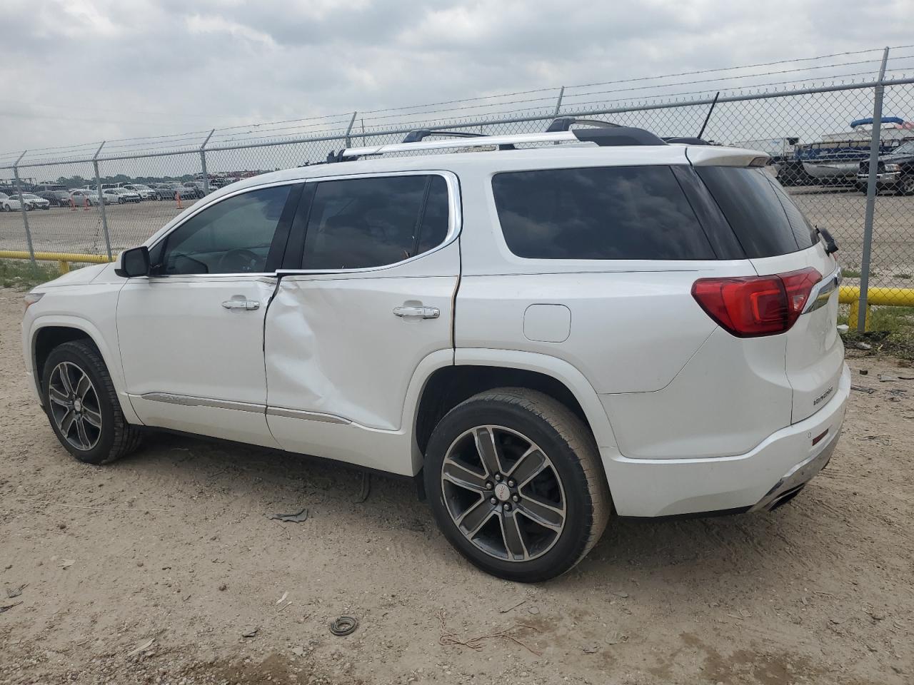 2017 GMC Acadia Denali vin: 1GKKNPLS6HZ178216