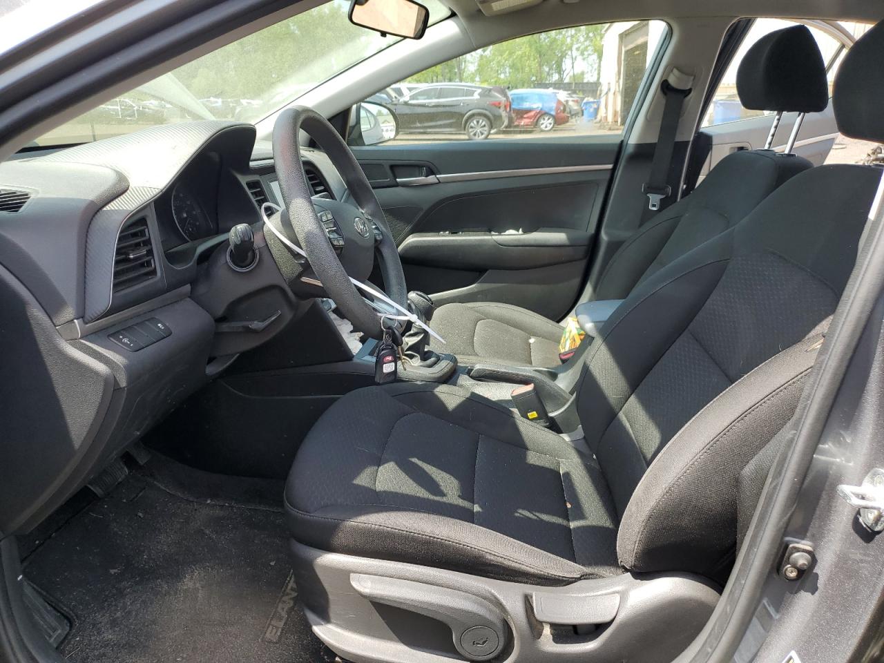 KMHD74LF0KU829632 2019 Hyundai Elantra Se