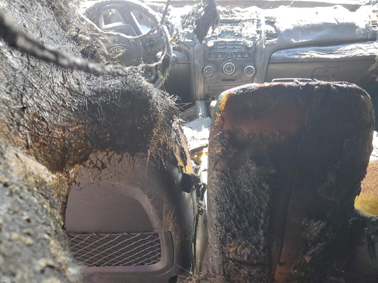 5XYKT3A12CG213474 2012 Kia Sorento Base