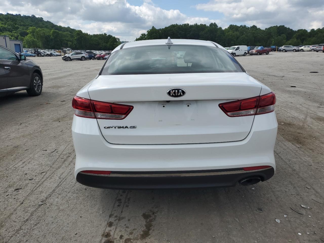 2016 Kia Optima Lx vin: 5XXGT4L36GG057069